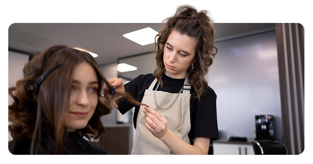 ¡Últimas plazas! Curso de peinados y barba gratis con certificado 2 Curso de peinados