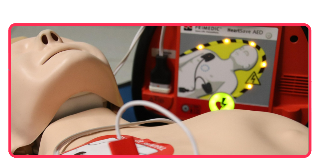 Formación 100% gratuita SEPE: desfibriladores externos en Tarifa 3 Desfibriladores externos