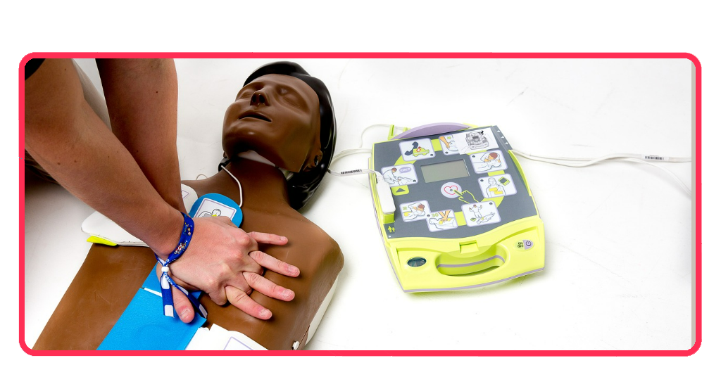 Formación 100% gratuita SEPE: desfibriladores externos en Tarifa 2 Desfibriladores externos