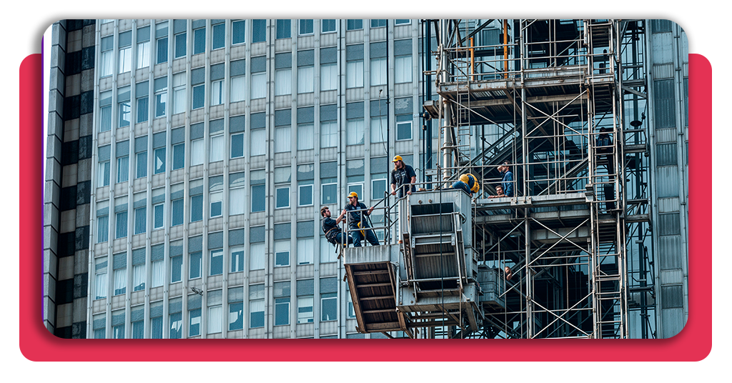 Curso gratuito de andamios: certifícate y encuentra empleo ya 3 Aprende a montar andamios con seguridad y obtén una formación reconocida para acceder a nuevas oportunidades laborales en el sector de la construcción