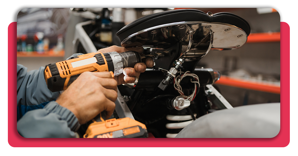 Curso gratis de electricidad de motos para trabajar en talleres 2 La electricidad de motos es un campo con alta demanda laboral. La necesidad de técnicos especializados y las oportunidades de empleo aumentan cada año