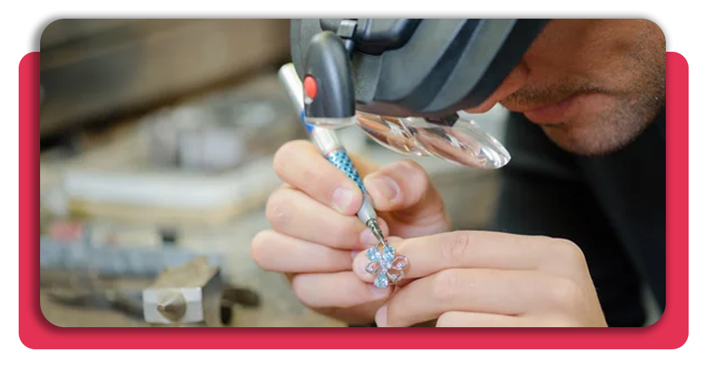 Para trabajar con joyas debes conocer un conjunto de técnicas y procesos para lograr un trabajo impecable como todo un profesional