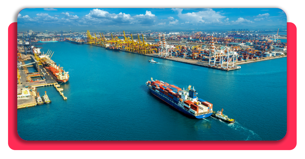 Curso gratis de logística portuaria: plazas disponibles hoy 2 Curso gratis de logística portuaria - vista aérea de puerto con contenedores