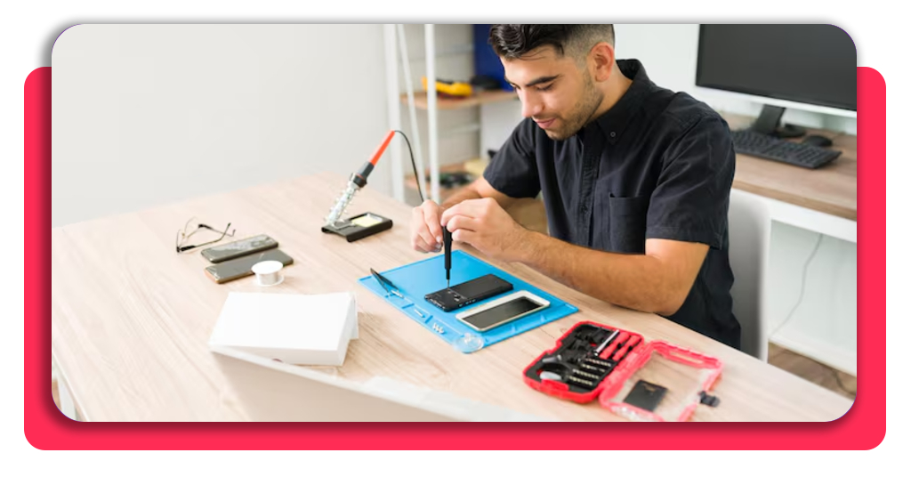 Reparar un móvil cuesta solo una fracción de lo que vale uno nuevo, esta diferencia ha disparado la demanda de técnicos especializados. ¡Inscríbete hoy mismo!