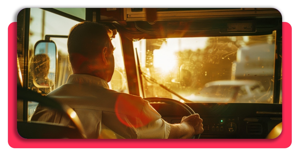 Conduce autobuses: curso para obtener el permiso D gratis 2 Un chofer de autobús al volante de su vehículo, preparado para seguir su jornada laboral y cumplir con sus expectativas diarias respecto a su profesión.